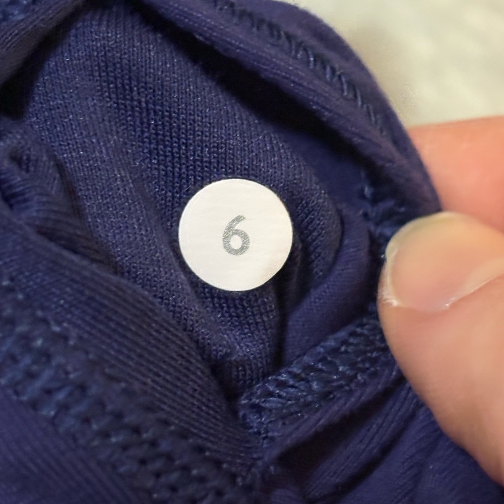 Lululemon Blue High-Rise Leggings – Women’s Activewear – Size 6 - Picture 5 of 6